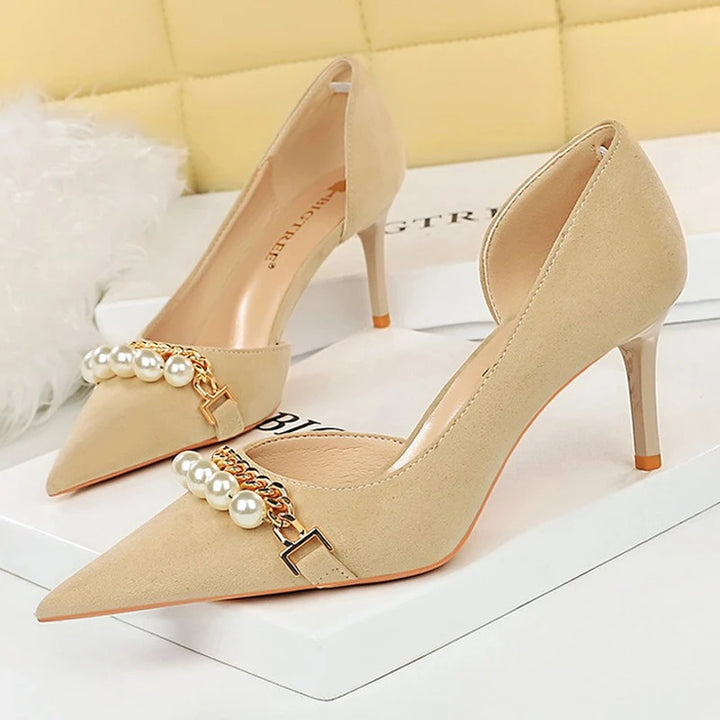 Beige Leather Heels with Pearl and Metal Chain