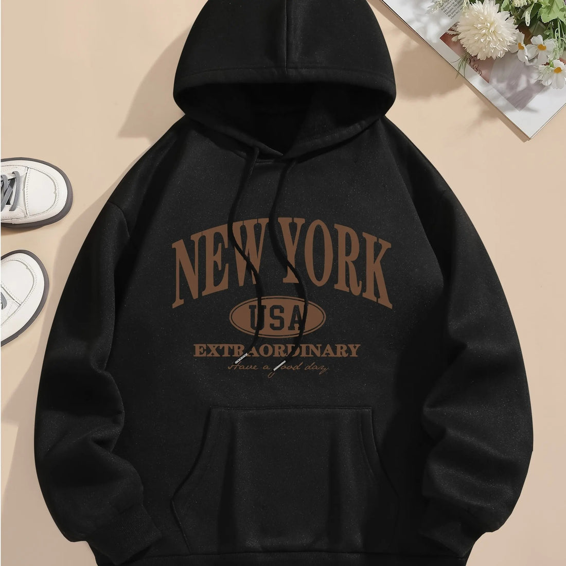 Czarna bluza z kapturem z nadrukiem New York