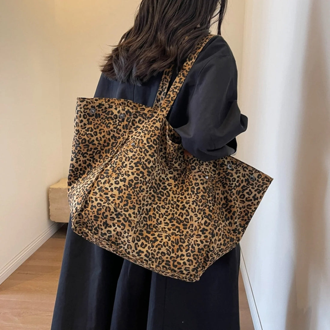 Dark Brown Trendy Retro Style Tote Bag with Spotted Pattern