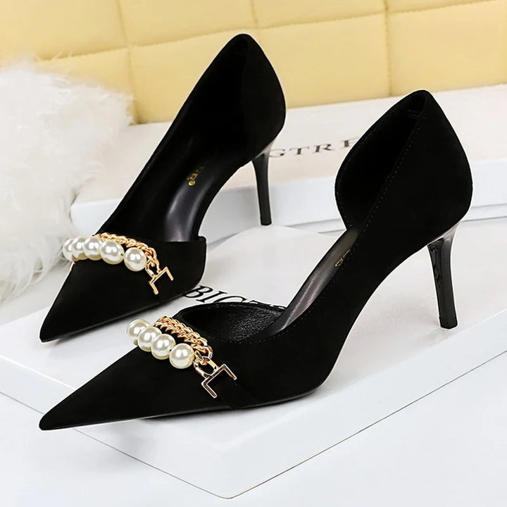 Black Leather Heels with Pearl and Metal Chain