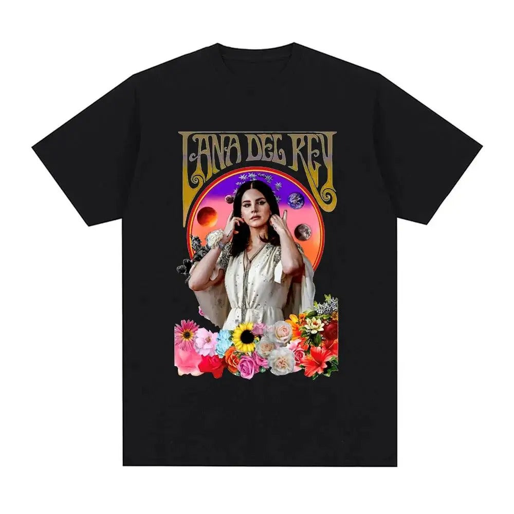 Czarny T-Shirt z Nadrukiem Lana Del Rey - Cosmic Flowers