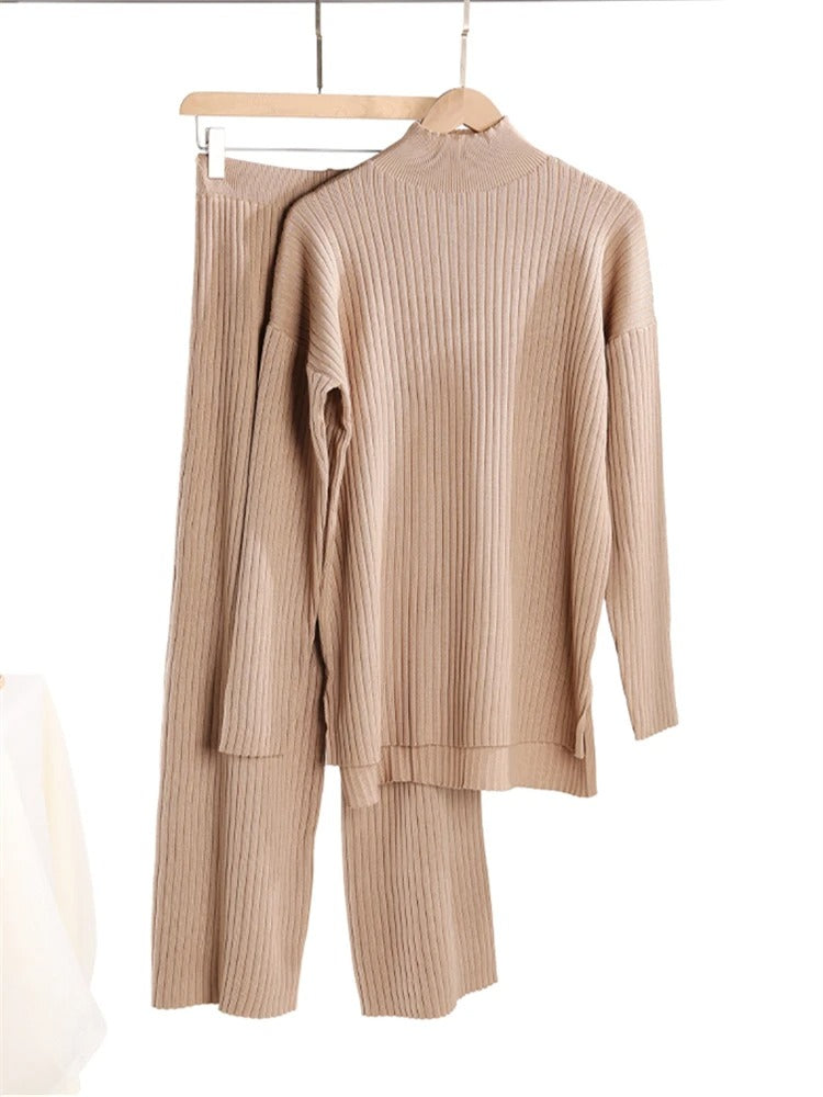 Camel-coloured turtleneck set