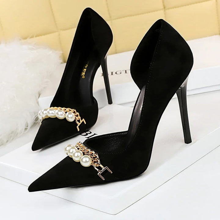 Black Leather Heels with Pearl and Metal Chain