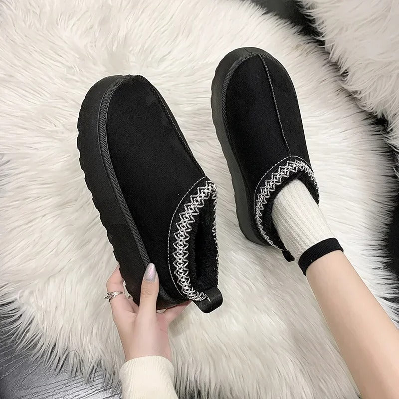 Black women's snow boots with non-slip soles