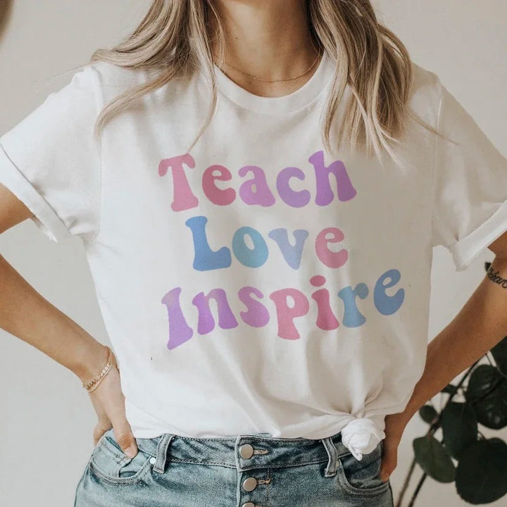 Biała Koszulka z Nadrukiem Teach Love Inspire