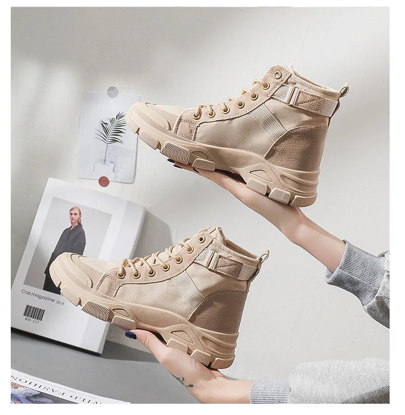 Lace-up platform ankle boots – beige