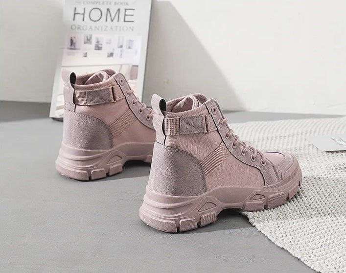 Lace-up platform ankle boots – pink