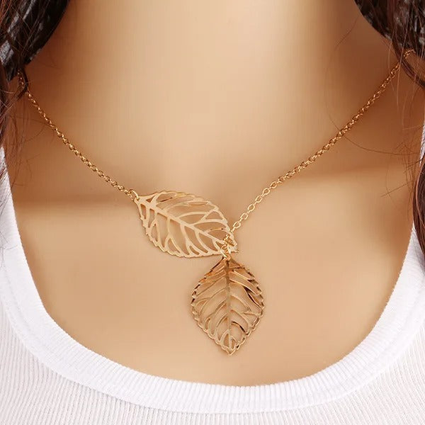 Gold Necklace with Openwork Leaves Natural Elegance